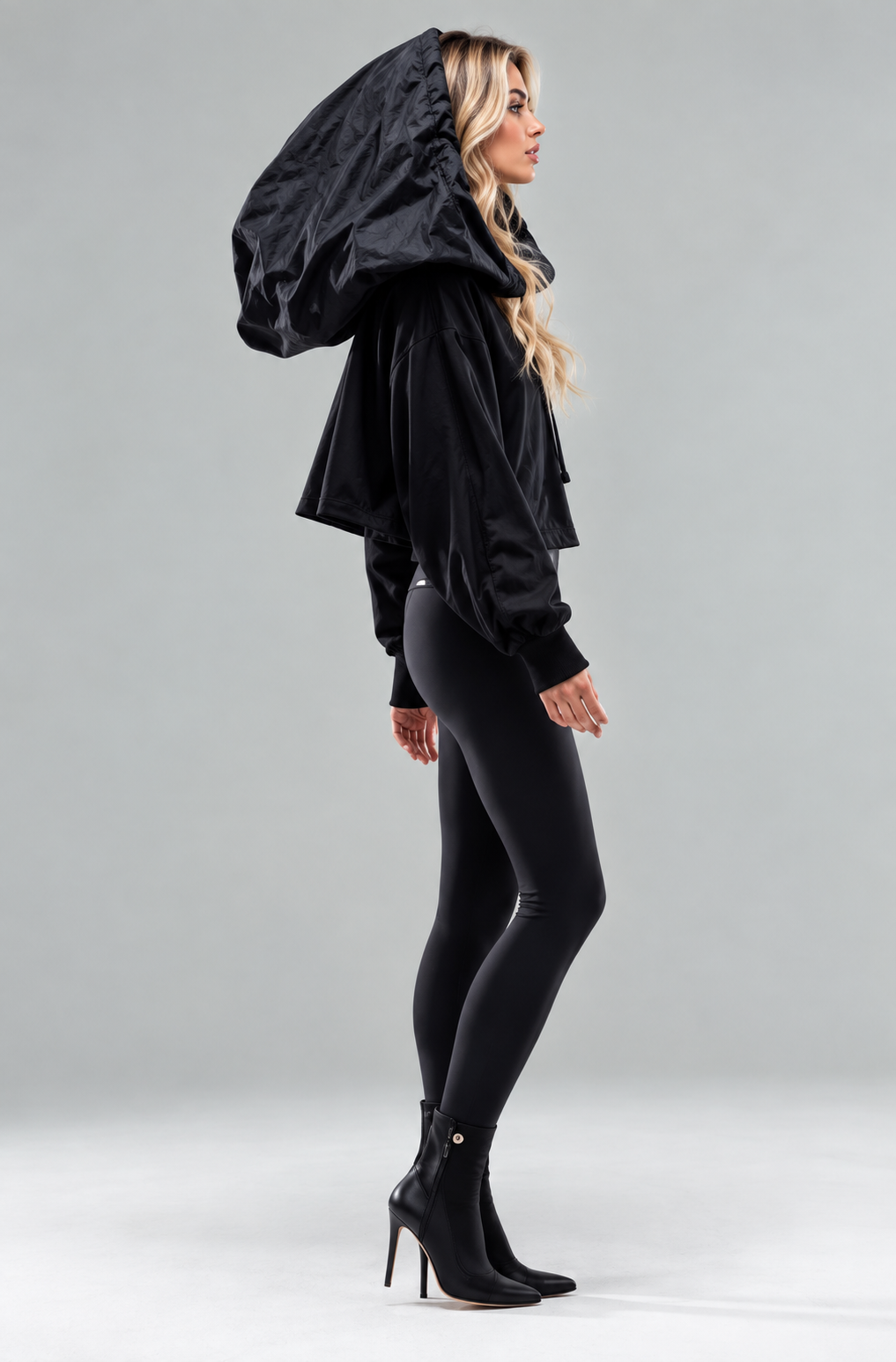 CAMISOLA COM CAPUZ ESTILIZADO - VDR