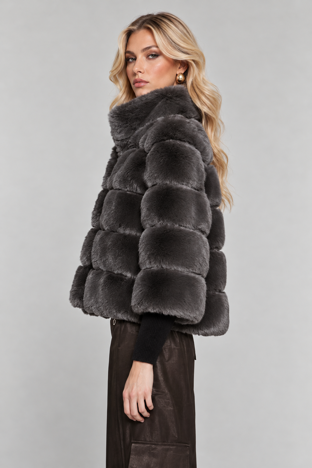 FUR COAT - RELISH