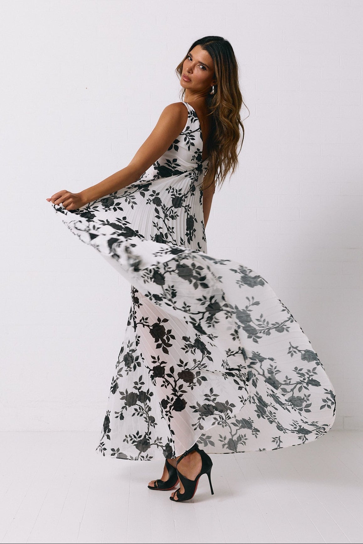 VESTIDO PLISSÉ SWALLOW