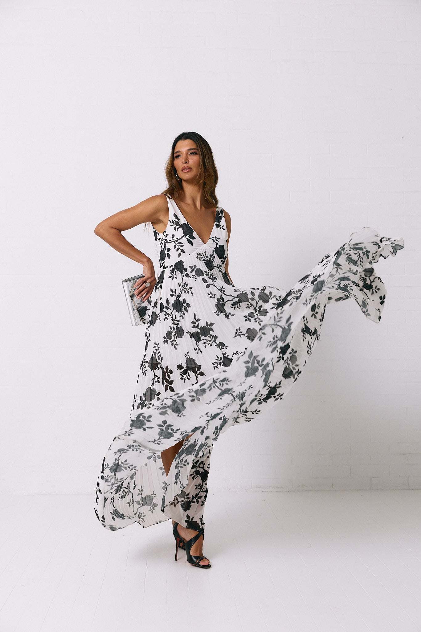 VESTIDO PLISSÉ SWALLOW