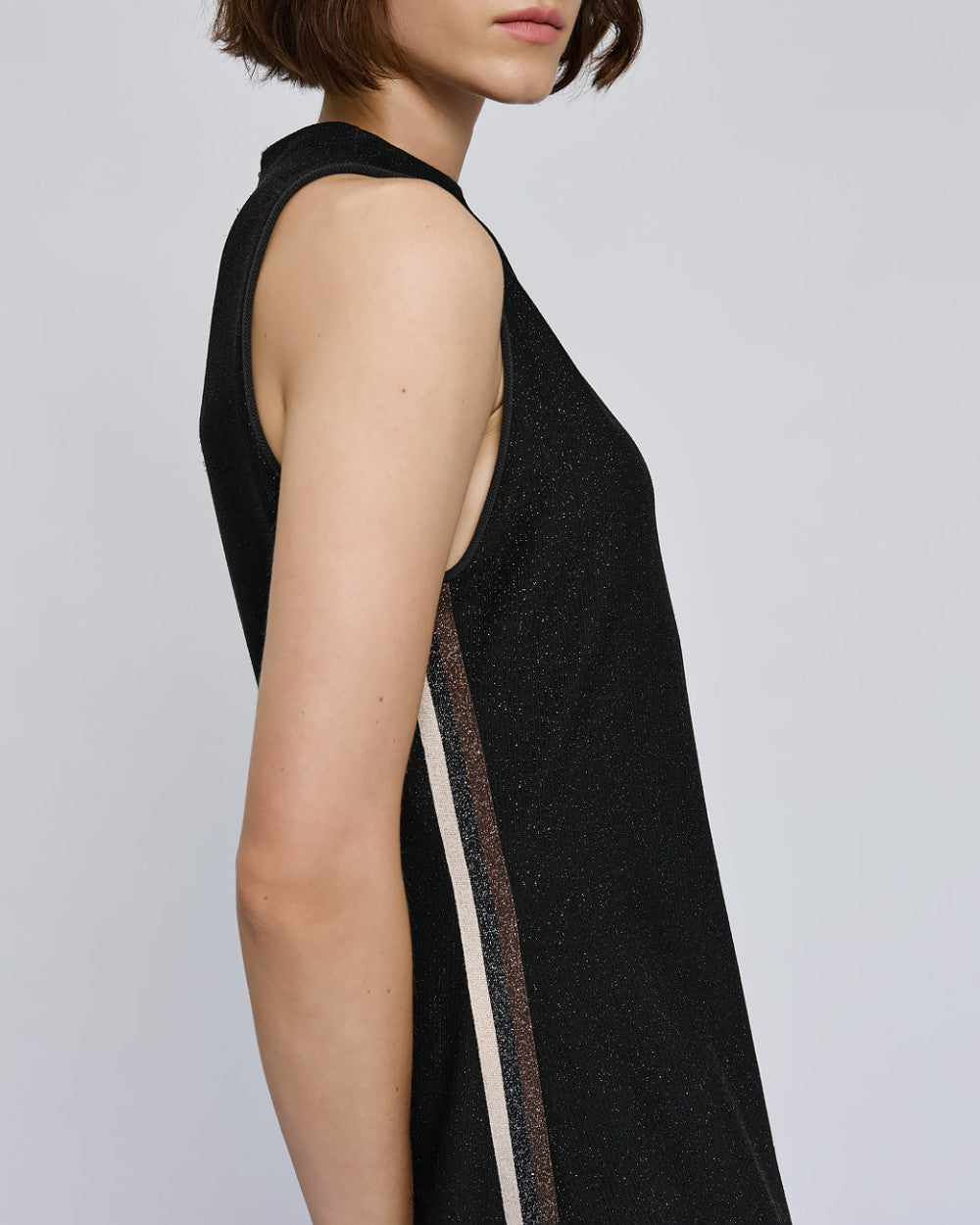 VESTIDO COM LISTA LATERAL ACCESS