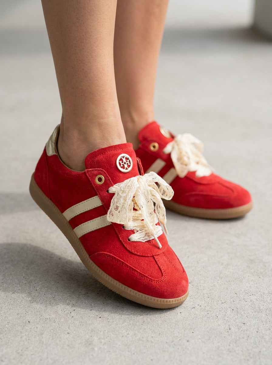 TÉNIS COM ATACADORES RENDA GUSI